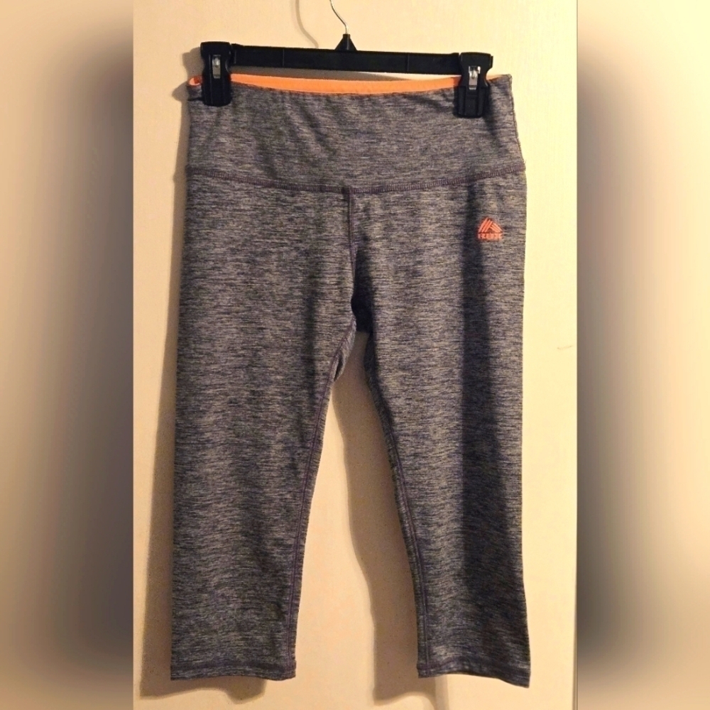 NWOT, RNX, Women's Capri Leggins, Heather Gray, Size: Small